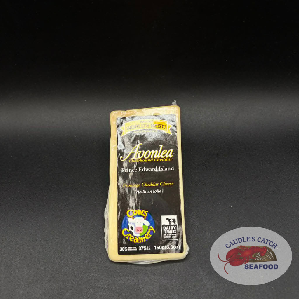 Cows Creamery Avonlea Clothbound Cheddar